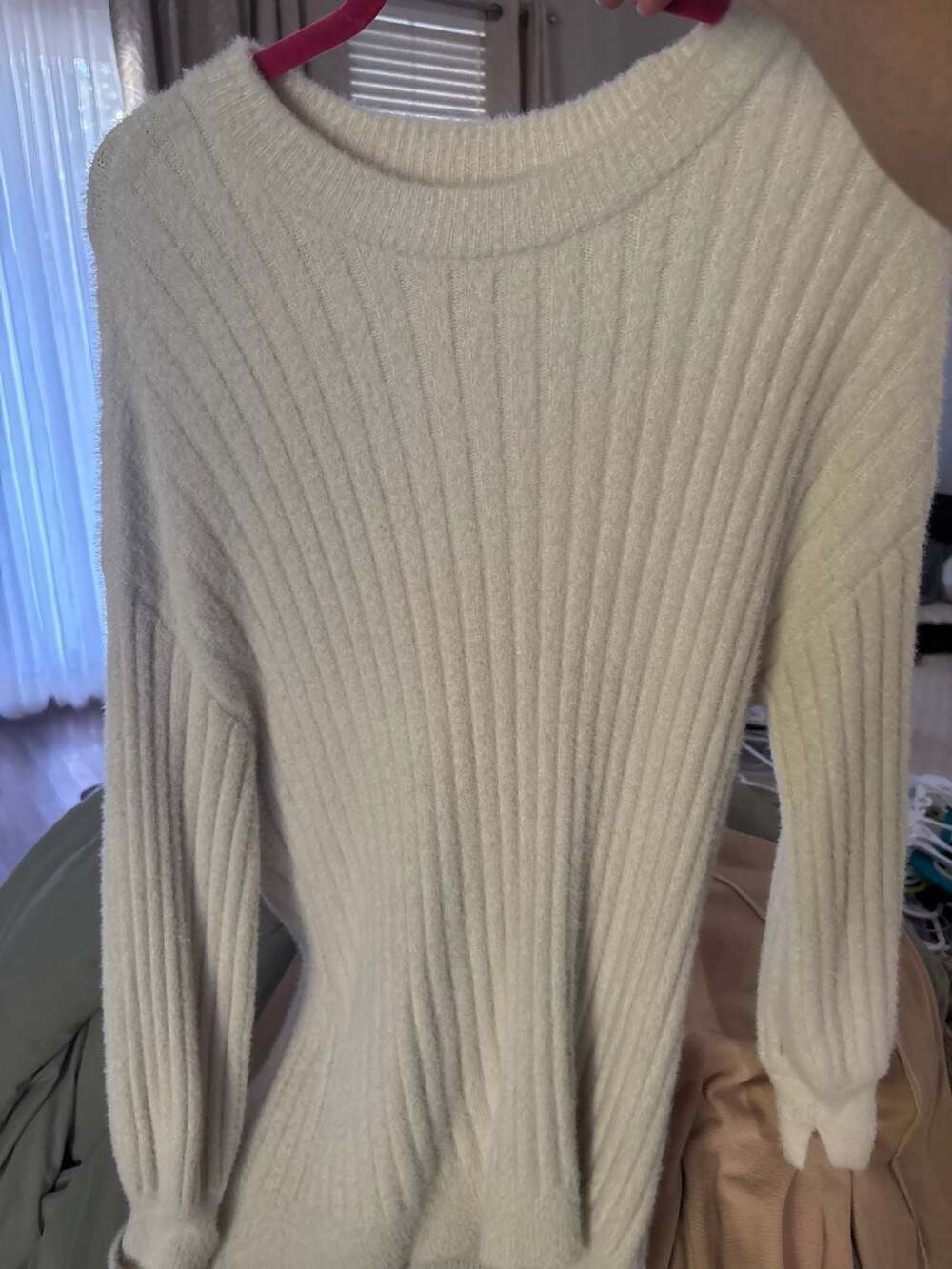Aerie Ribbed Sweater Size XS Cream Fuzzy Pullover